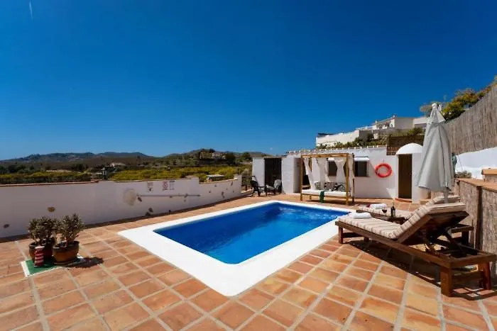 Casa Herrero Нерха 0*,